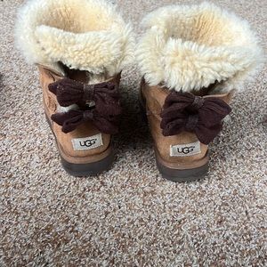 UGG BOOTS